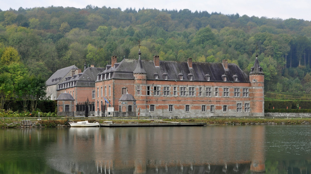 Busuitstap Kasteel Van Freyr En De Abdij Van Floreffe